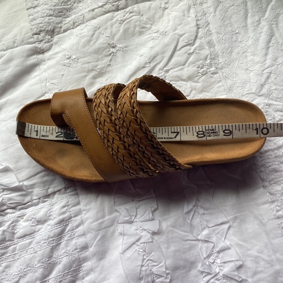 BARETRAPS COGNAC BRAIDED COMFY THONG SLIP ONS 8 1/2 M - Picture 6 of 8